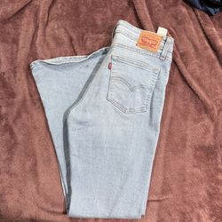 Womens Levis