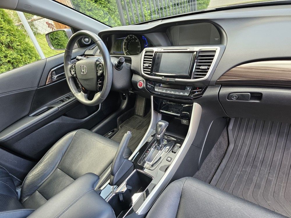 2017 Honda Accord Hybrid
