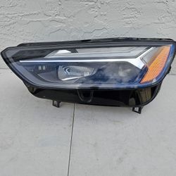 Audi Q5 Headlights 