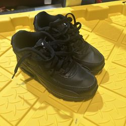 Black Nike Shoes 