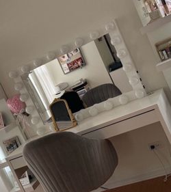 Vanity Mirror