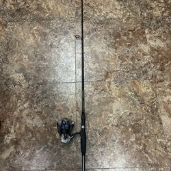 Fishing Combo . Rod And Reel Set Up  By Pinnacle 