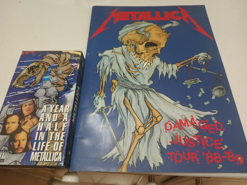 LLICA ダメージド・ジャスティスツアー パンフ　おまけ付き METALLICA DAMAGED JUSTICE TOUR パンフレット