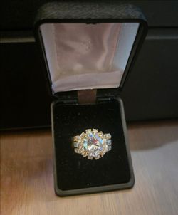Halo Design Moissanite Ring