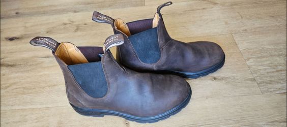 Blundstones
