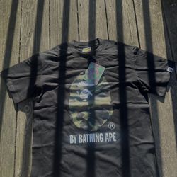 New bape Tee size M