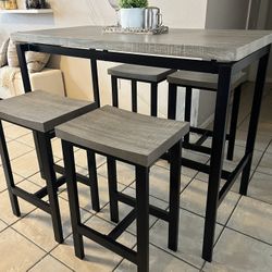 Tall Table/4 Stools, sturdy/strong, Gray color, Good condition 