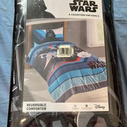 Disney Star Wars Reversible Comforter Size Full/ Queen