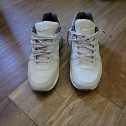 Nike Airmax 9.5 Men's 