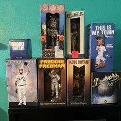Need Dodgers Yoshi Bobblehead. Have Freeman, Kershaw, Kobe