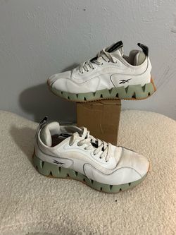 Rebook size 7