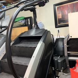 Stairmaster Gauntlet Commercial Stepmill