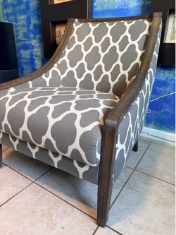 Carlo Perazzi Accent Chair *D27x27" *Height from floor to backrest: 33.5"