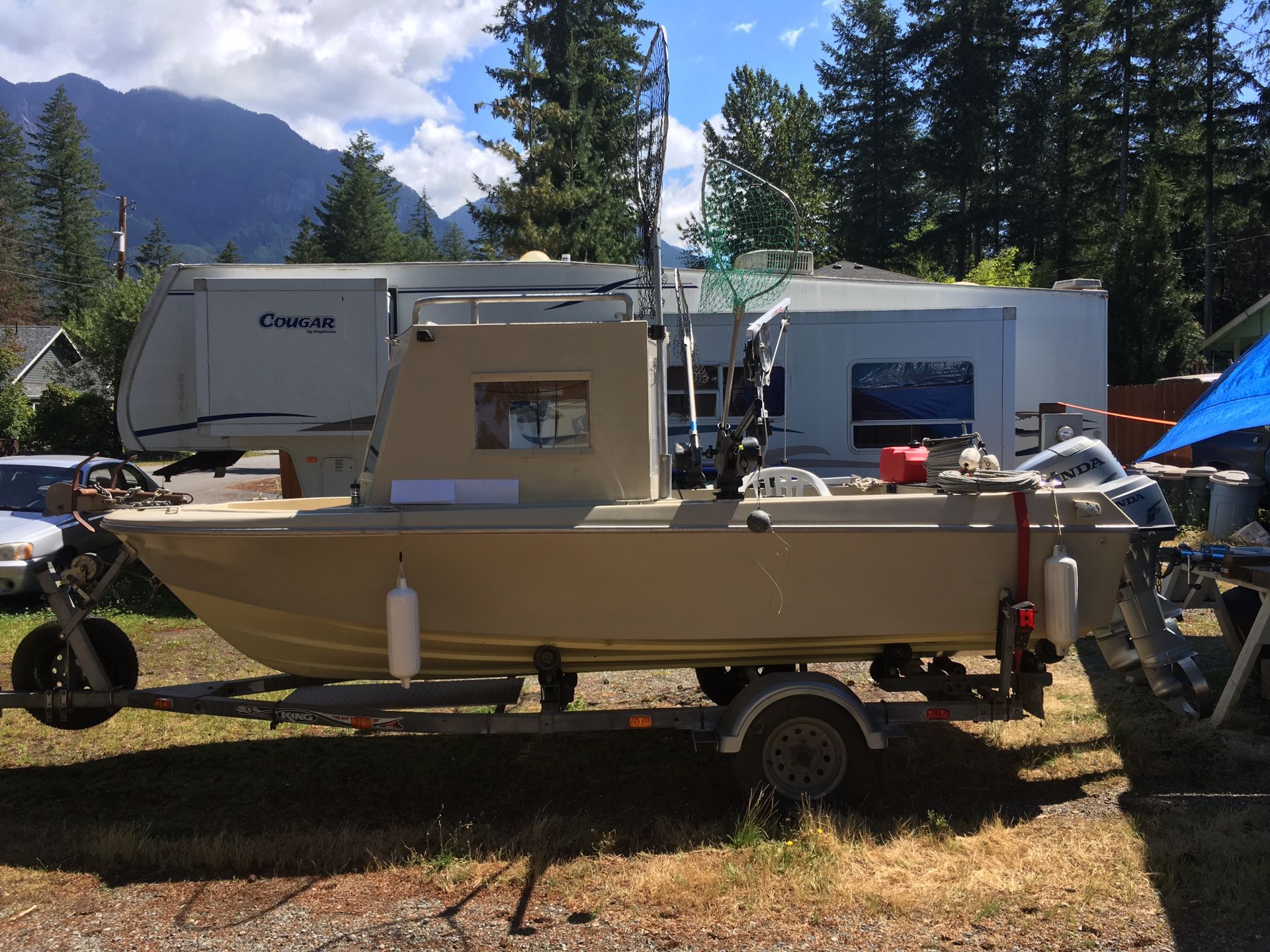 16 foot Pacific rim boat and easy loader trailer