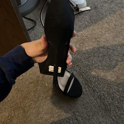 windsor black heels