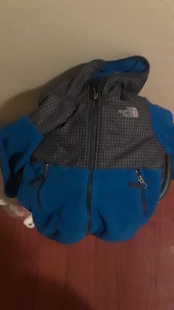 4t North face jacket