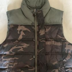 Levi  Vest