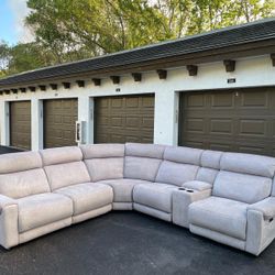 Sectional Couch/Sofa - PROFESSIONALLY CLEANED - Recliners - Gray - Delivery Available 🚛