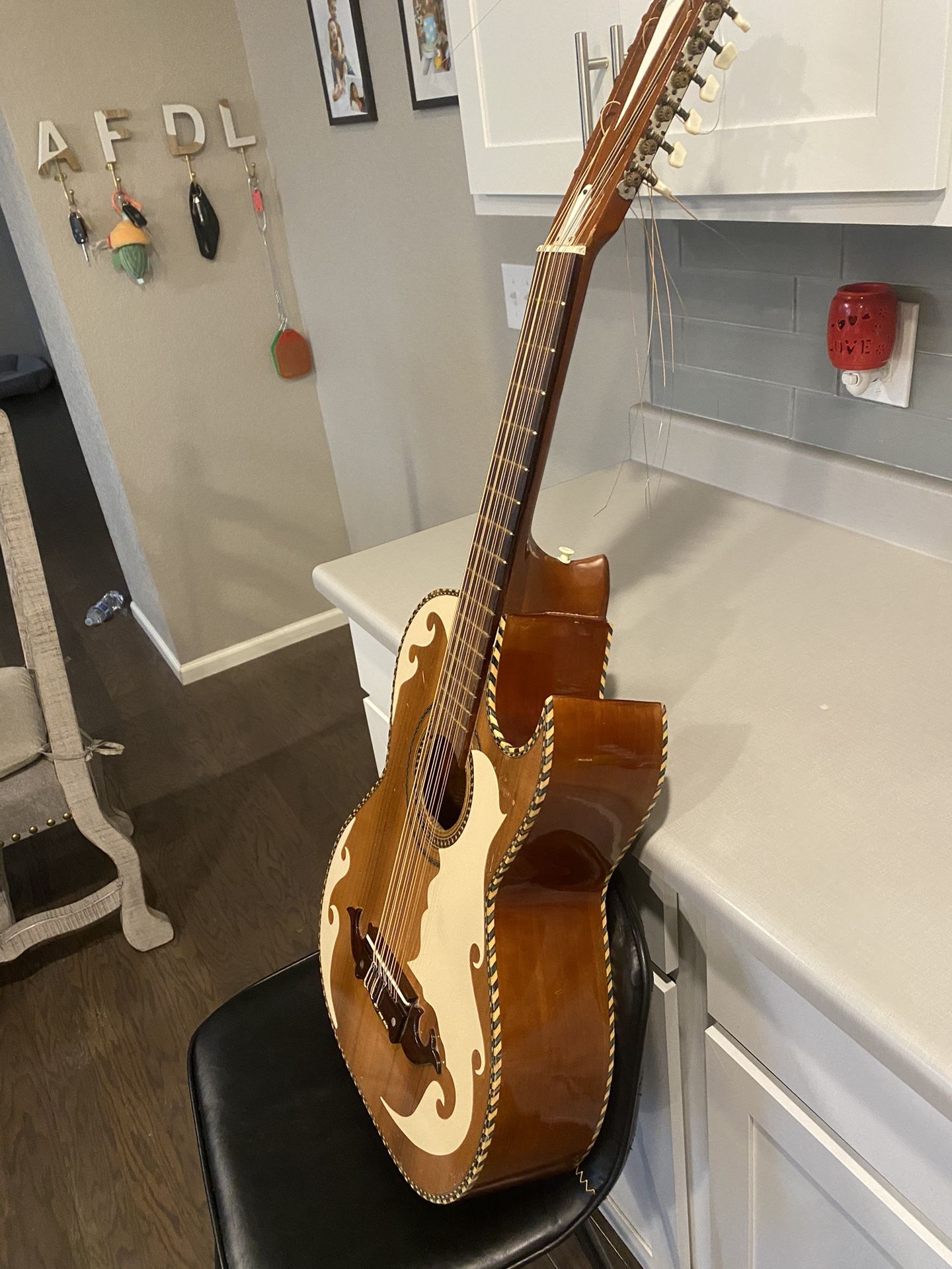 Guitarra Bako Sexto