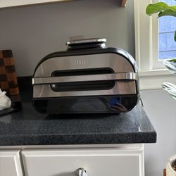 Foodi Smart XL 6 in 1 Indoor Grill with 4 Quart Air Fryer, Roast, Bake, Dehydrate, Broil, and Smart Cook System