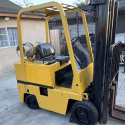 Caterpillar T35D Forklift 3500LBS