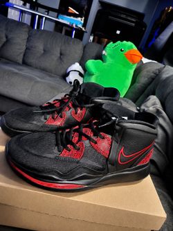 Brand new nike kyrie Infinity bred