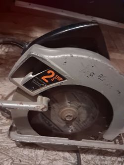 Two circular heavy duty circular saw