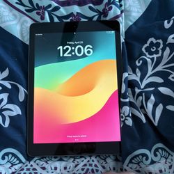 Apple iPad 9.7-inch (6th Gen)