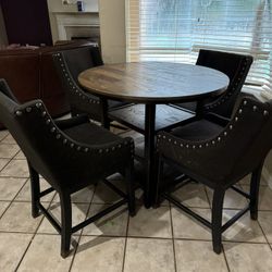 Breakfast Table