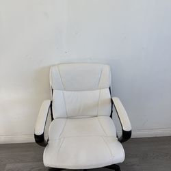 White chair in a good condition
