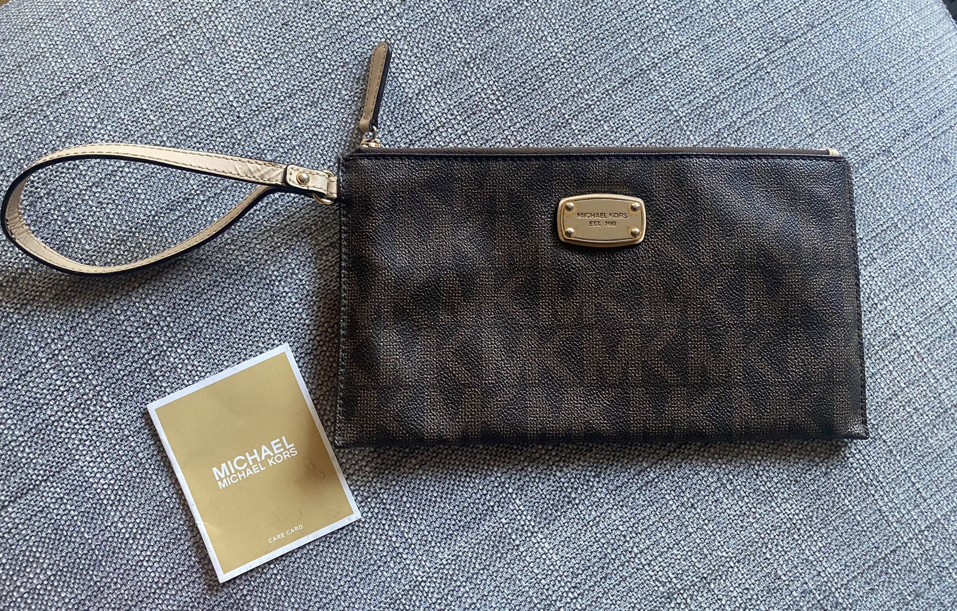 Michael Kors Brown Jet Set Large Wristlet