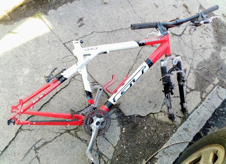 GT Backwoods Hardtail Mountain Bike Frame and Components Lightweight aluminum for Sale in Indianapolis IN OfferUp
