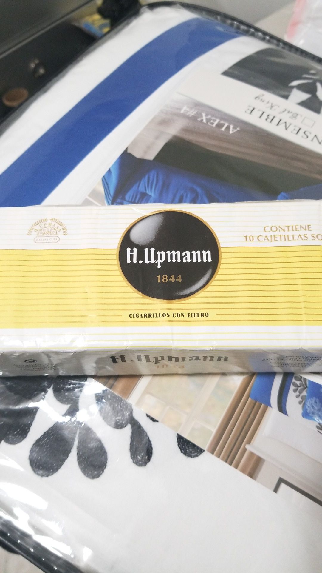 Cigarros H .Upmann