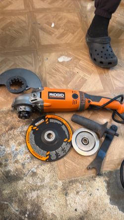 RIDGID R10202 7" Twist Handle Angle Grinder (Corded)