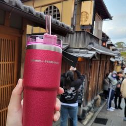 Starbucks JAPAN SAKURA 2024 stainless steel tumbler STANLEY glitter pink 473ml