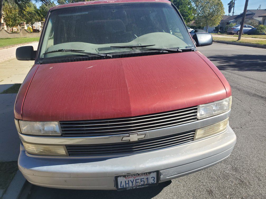 2000 Chevy astro Van