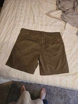 Mens Levi's XX Chino relaxed fit shorts.  38 waist