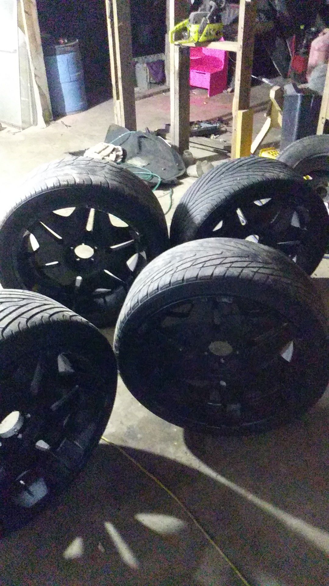 Photo 22 tires an rims 1 bad tire but very nice 200 or would like to trade for 6 lug 5 lug wont fit my truck