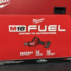 MILWAUKEE M18 FUEL 18V Lithium-Ion Brushless Cordless HACKZALL Reciprocating Saw Kit