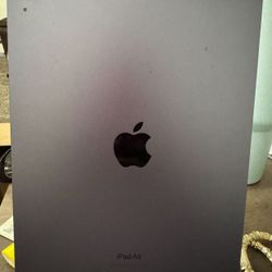 Apple iPad Air 5th Generation (64GB, Wi-Fi) - Like New!