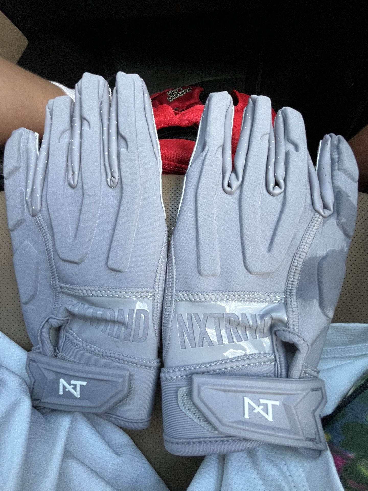 Brand New High Quality Nxtrnd Football Gloves