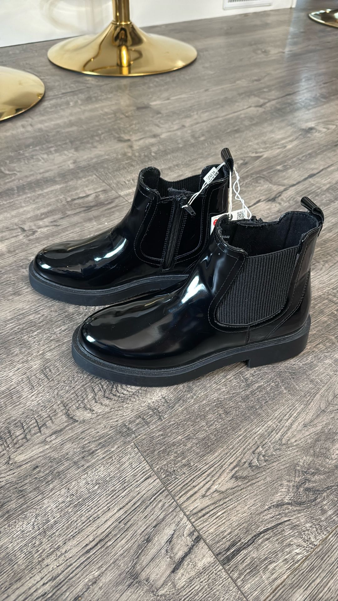 Black Patent Chelsea Boots — New, Size 36 (Youth 4 / Women 5–5.5)
