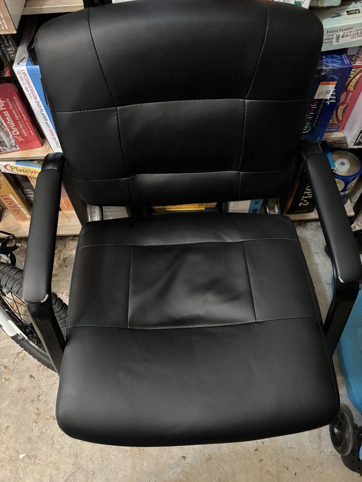  Leather Waiting Room Chairs No Wheels