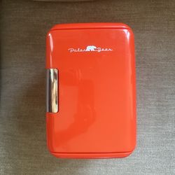 Polar Bear Mini Fridge Cooler Warmer Red (Compact Personal Fridge)