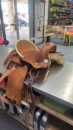 Horse saddle