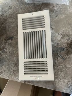 AC ceiling Vents white like new