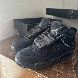 Jordan 4 Black Cats 