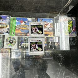 Luigi’s Mansion Dark Moon 3DS $35 Gamehogs 11am-7pm