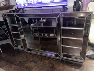 All Glass tv Entertainment Stand
