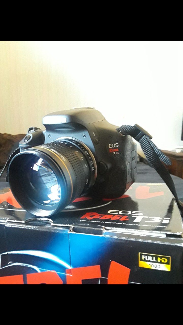 Canon T3i with lenses